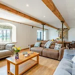 5 Bed In Oc-w32112