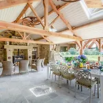 Holiday home 5 Bed In Oc-w32112 *