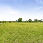 Holiday home 5 Bed In Oc-w32112 *