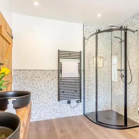 Сasa de vacaciones 5 Bed In Oc-w32112 *